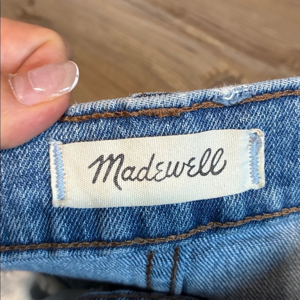 Madewell Classic Straight Jean Light-Medium Wash Size 24 High rise 5 Pocket - Picture 3 of 11